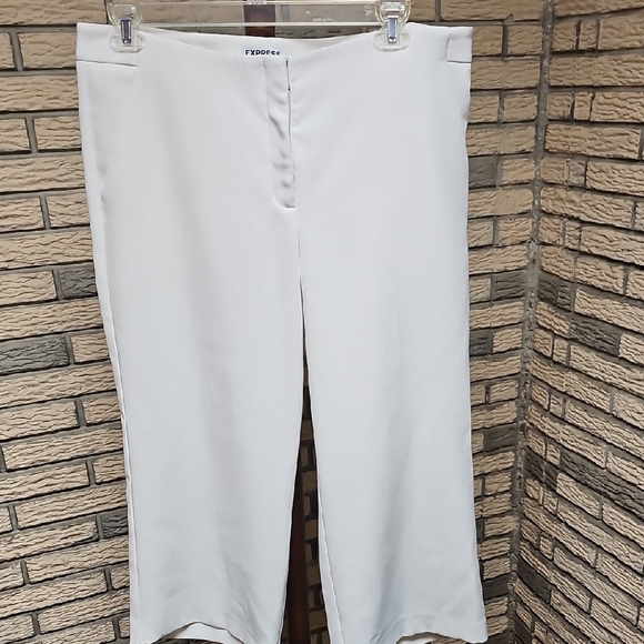 Express Lsdies Cropped Dress Pants Sz 14 Cream Color - Picture 1 of 13